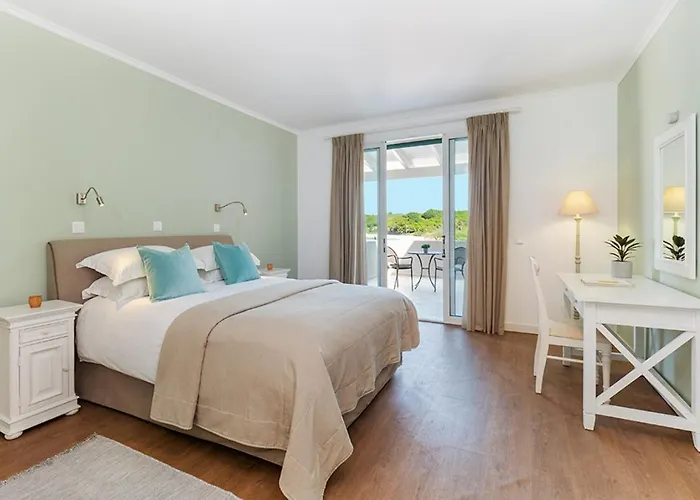 Bella Mare 4* Kassiopi
