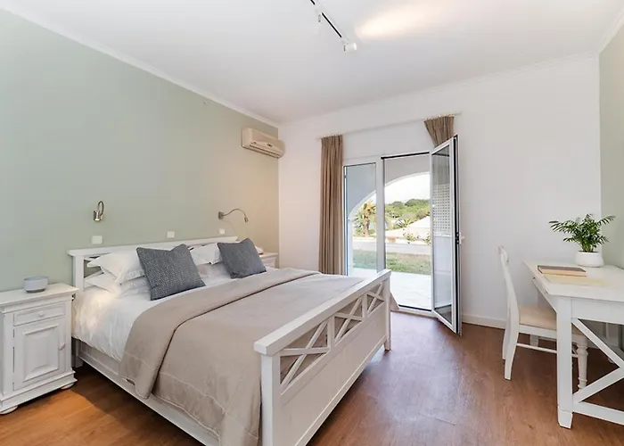 Bella Mare Hotel 4*