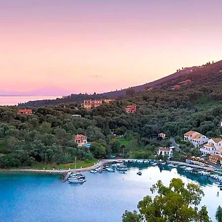 Bella Mare Hotel 4*