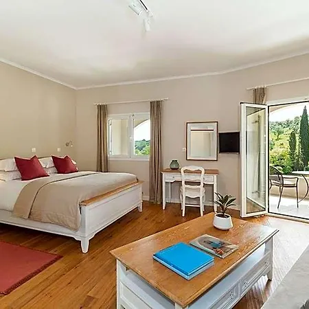 Bella Mare 4*